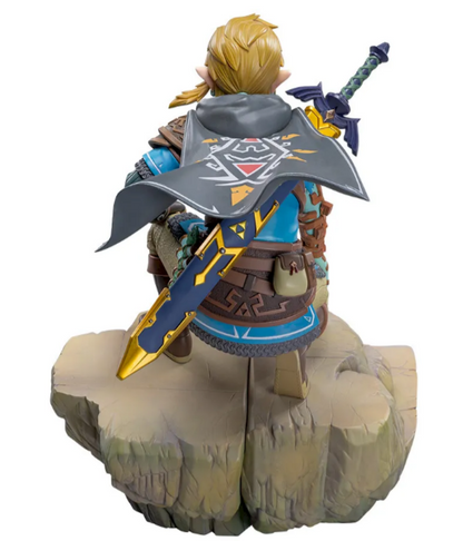 Link The Legend of Zelda Tears Of The Kingdom - FIGURIZMα SEGA Figure